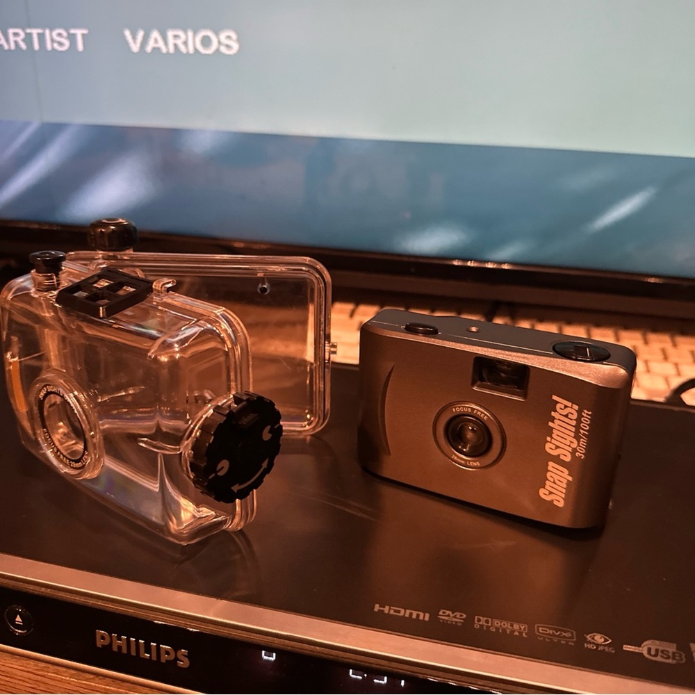 Snap Sights 35mm Film Camera + Underwater Waterproof Case to 100ft/30meters Used